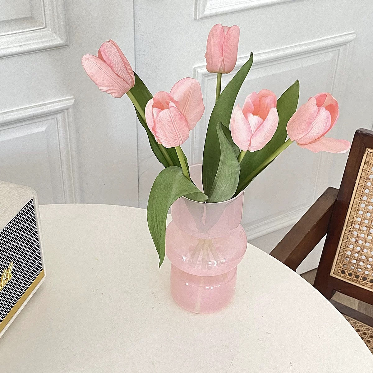 Retro Decor Accent – Pink Glass Vase