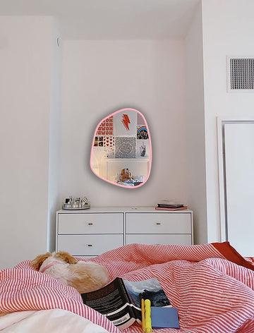 Preppy aesthetic room