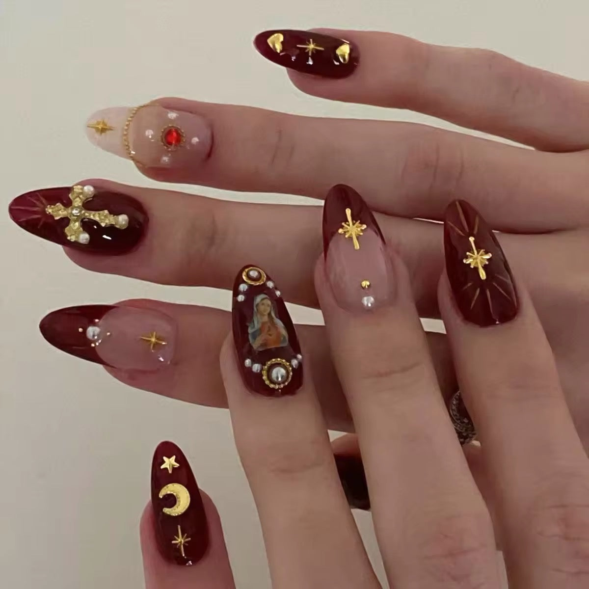 Red Baroque False Nails