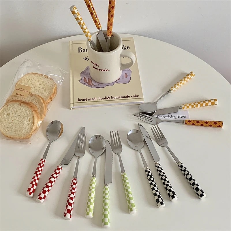 Checkered Design Spoon - Retro charm for your dining experience