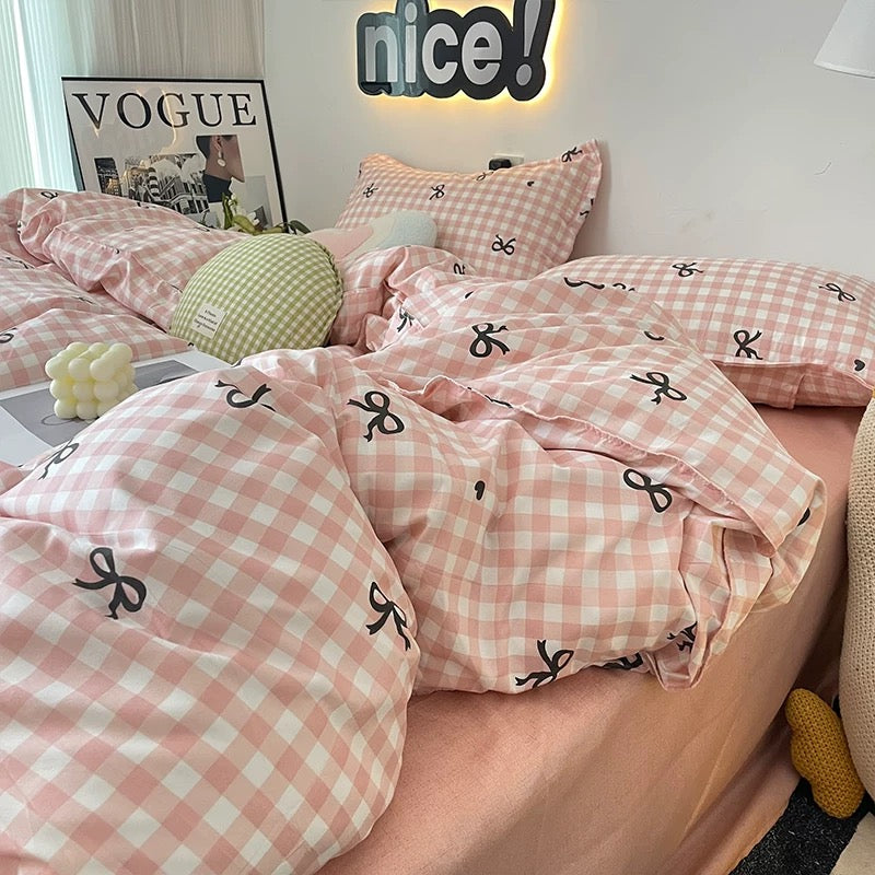 Aesthetic pink bedding set with soft, breathable material