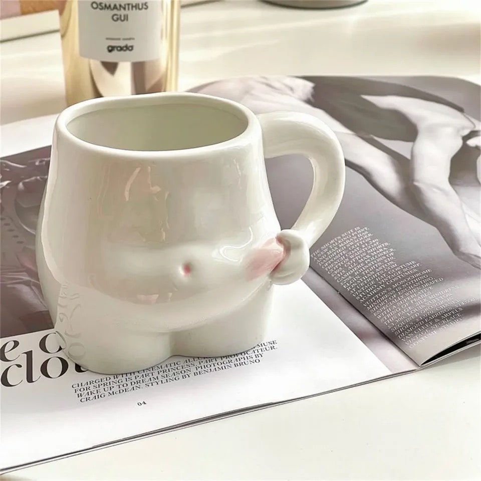 Belly ceramic mug in white for coffee lovers