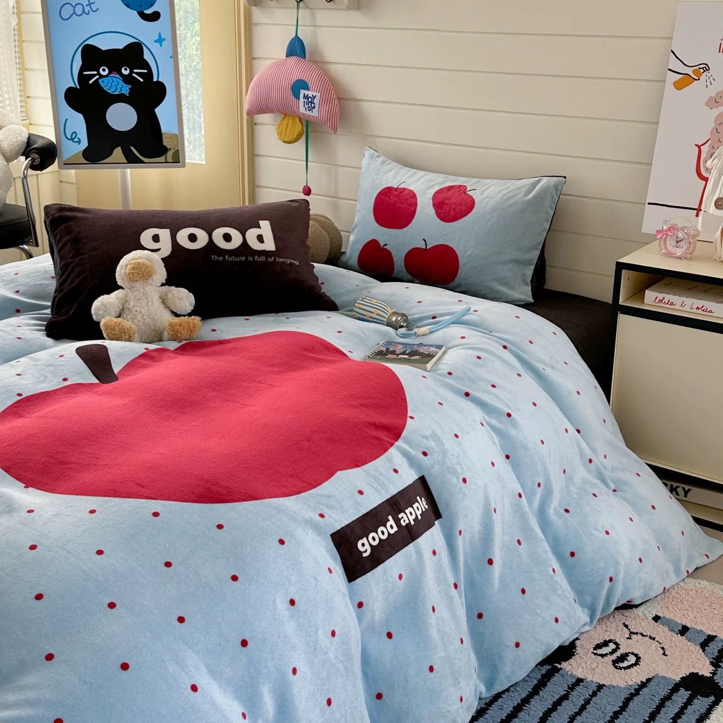 Apple milk fleece bedding set creating cozy winter vibe in college dorm room