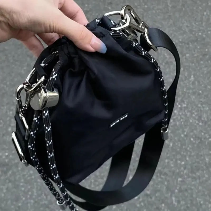 Small e-girl black bag for Y2K and edgy fashion