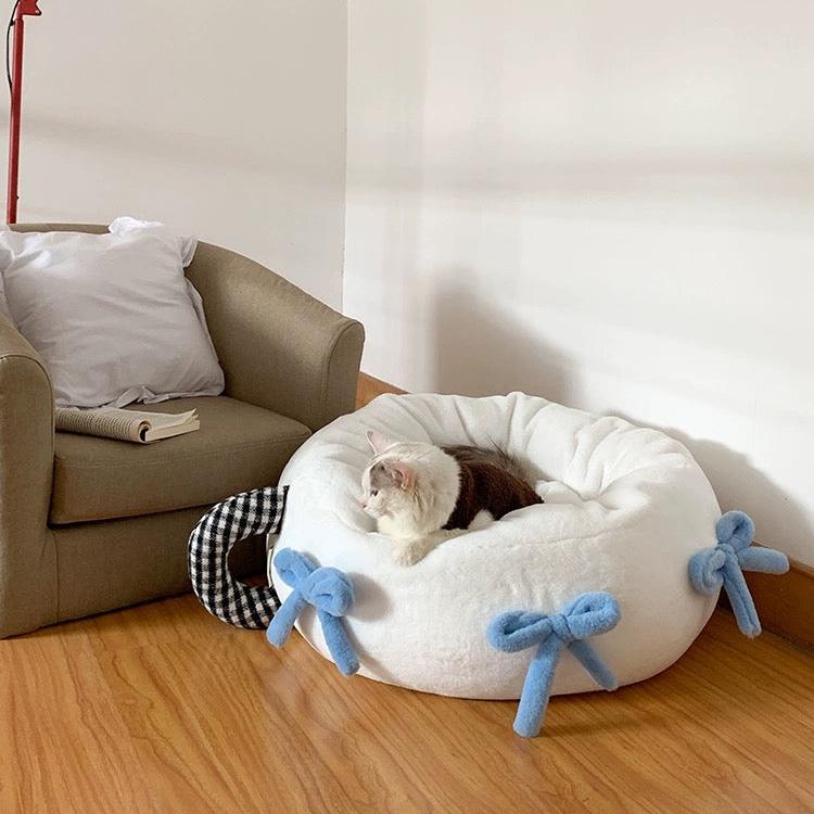 Cute blue bow dog bed for bedroom decor