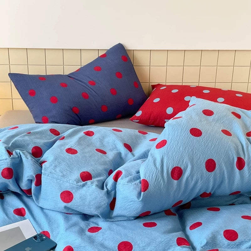 preppy-polka-dot-bedding-blue-for-cozy-room