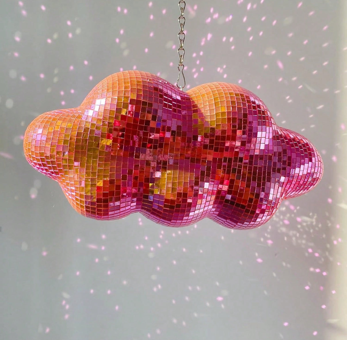 Iridescent silver mirror cloud – ideal for aesthetic home styling.