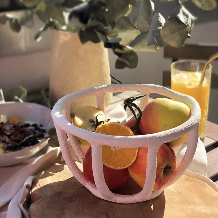 Contemporary resin hollow fruit tray for coffee tables