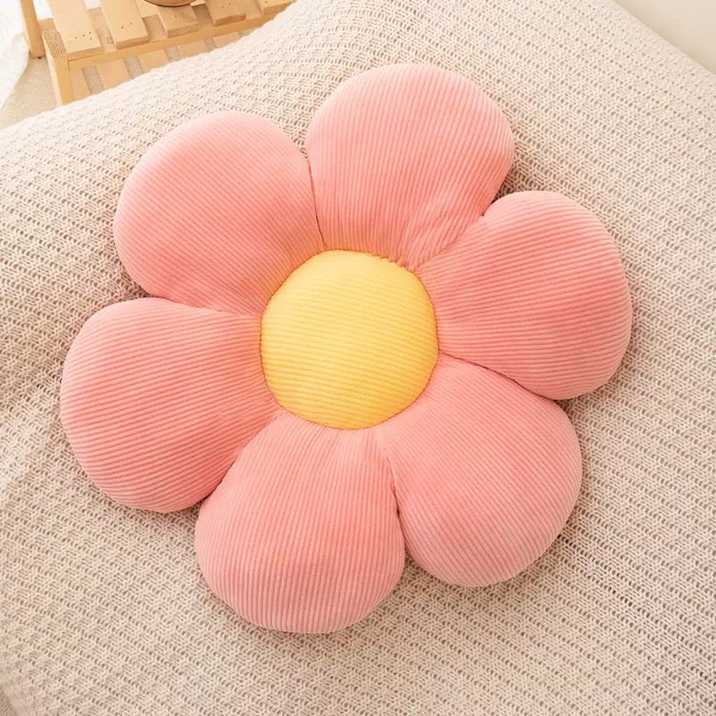 Hand-Washable Daisy Cushion – Cute Floral Pillow for Home Decor