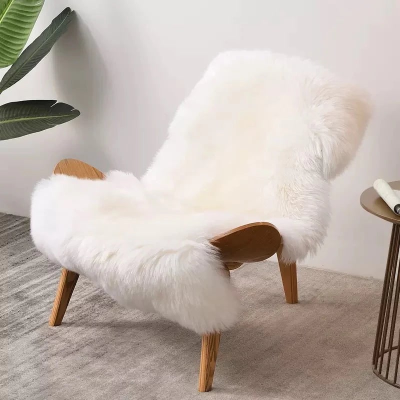 Luxury fluffy faux fur rug for boho home decor