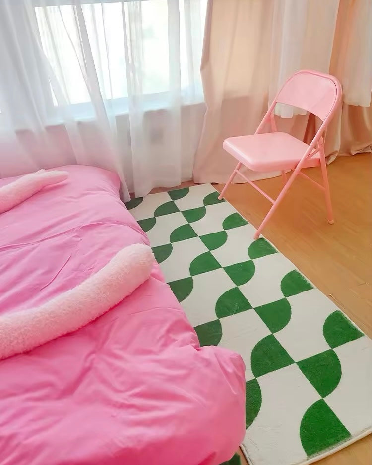 Geometric bedroom rug with non-slip dot backing