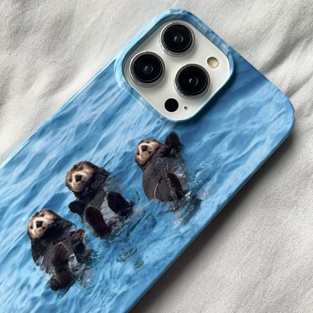 Protective cute otter case for iPhone 15 Pro Max