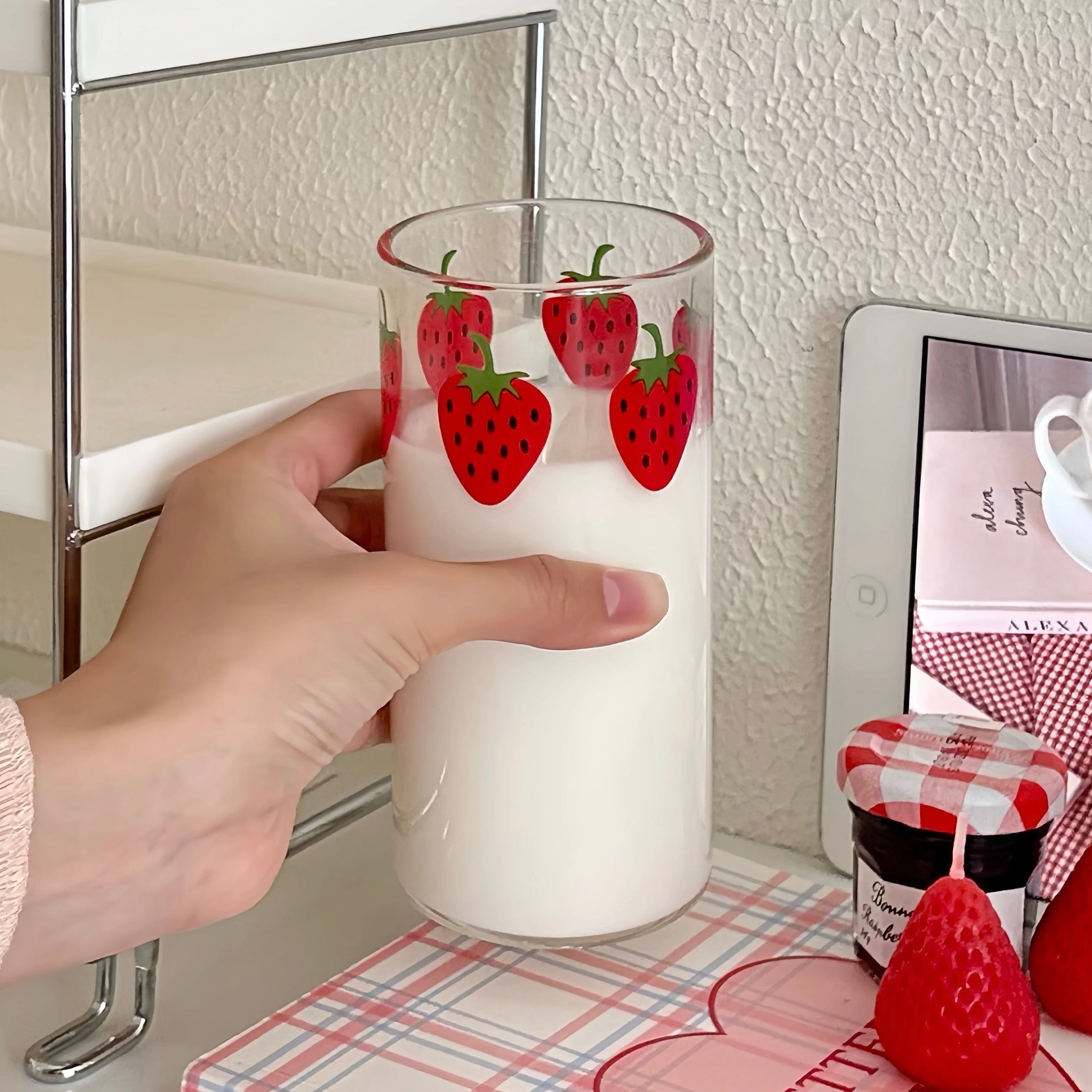 Transparent water cup with strawberry print