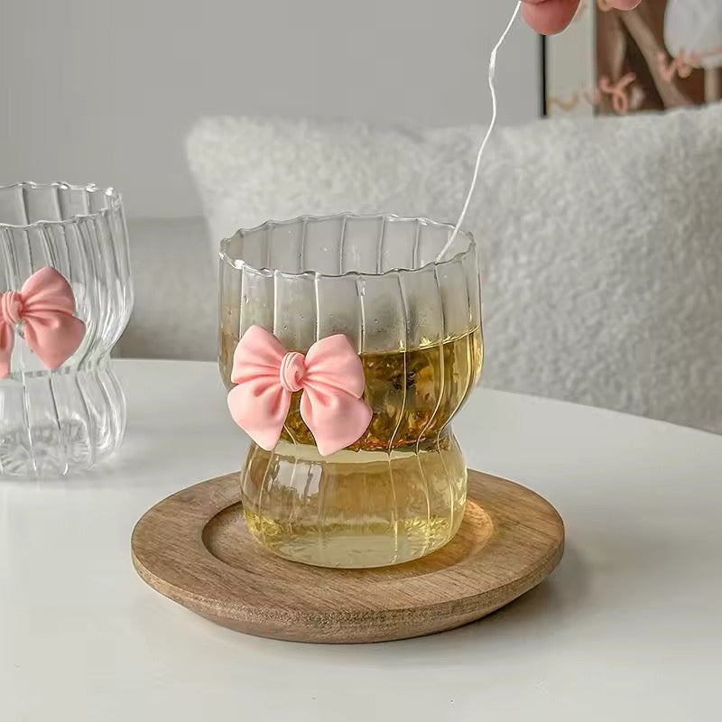 Heat-resistant borosilicate pink bow drinking glass