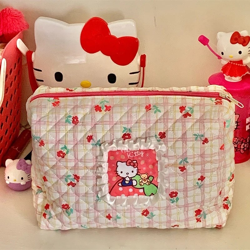 Kawaii red Hello Kitty storage bag for girls