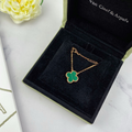 Elegant four-leaf clover gold necklace for women