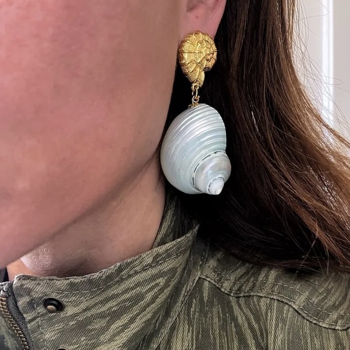 Mermaidcore-inspired pearl earrings for women