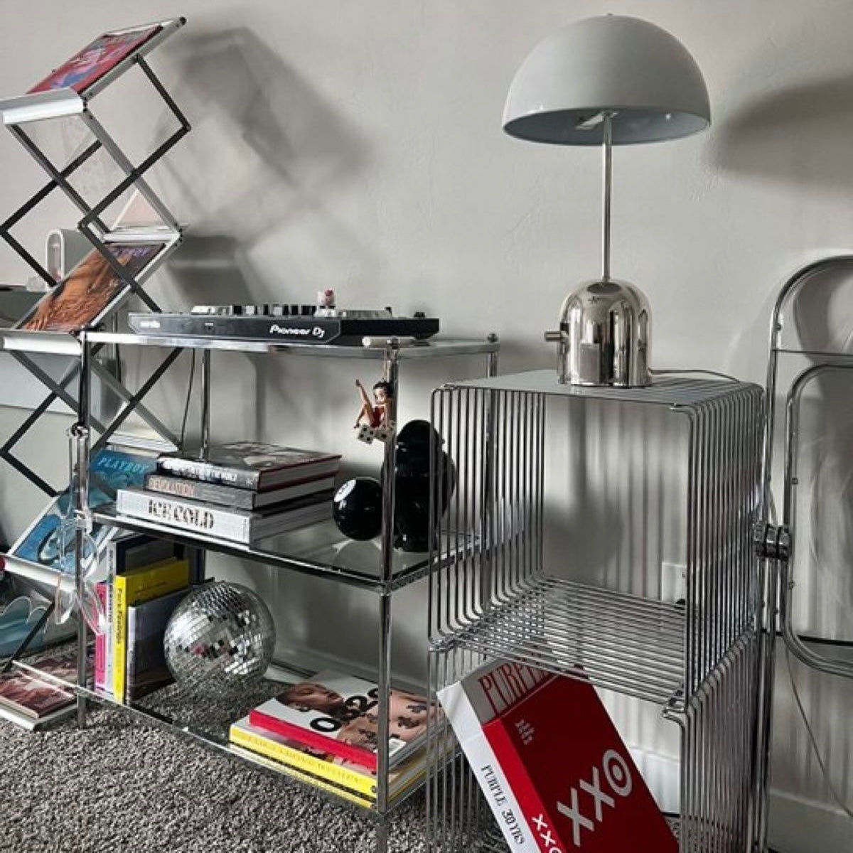 Decorative metal shelf for living room or bedroom