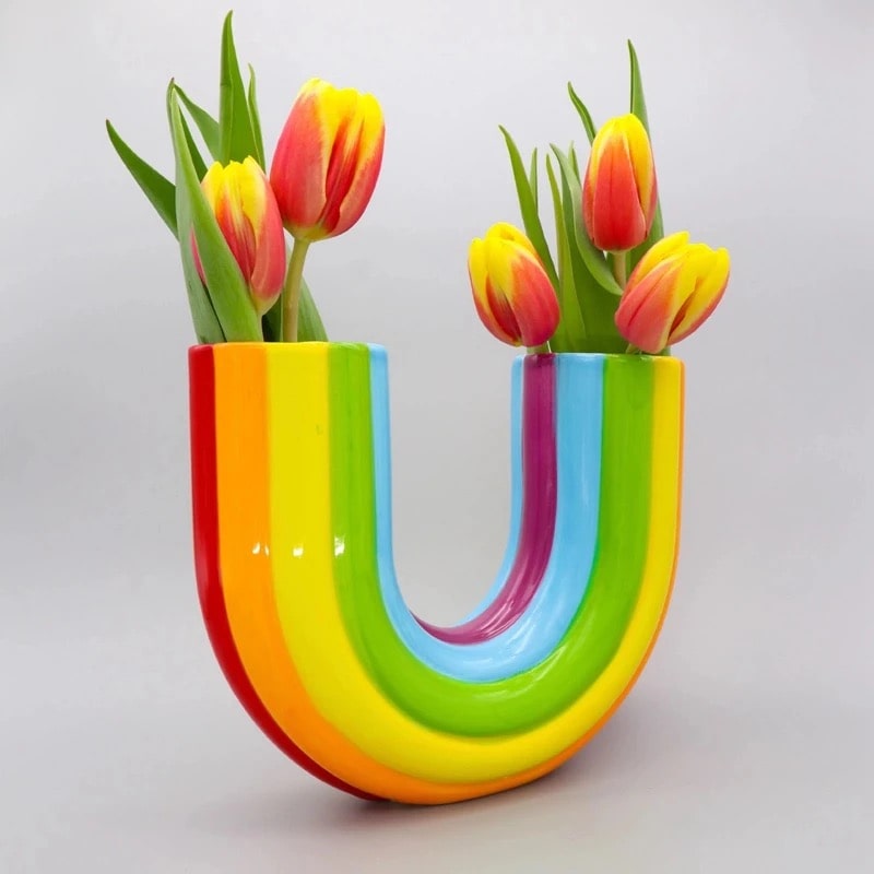 Colorful Nordic Resin Flowerpot for Stylish Home and Office Interiors