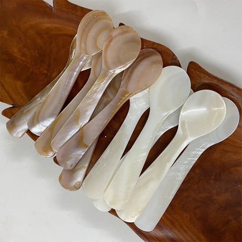 Natural shell spoon for caviar and tea serving