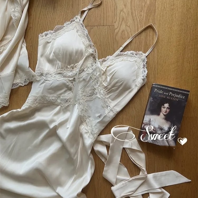 Satin nightgown for women with lace splicing and bra pad