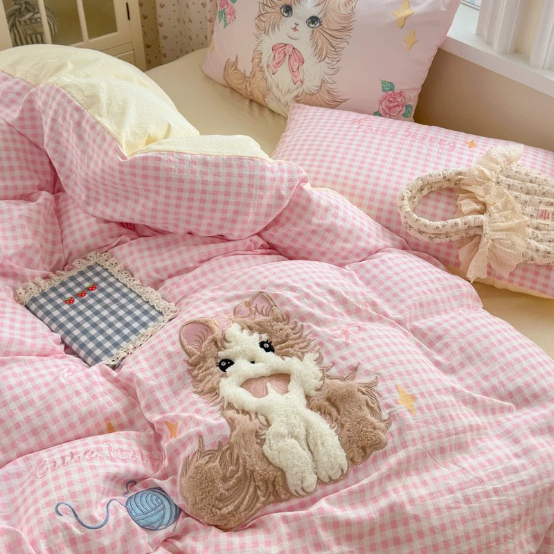 Cute pink plaid duvet cover with kitty embroidery for aesthetic bedrooms.