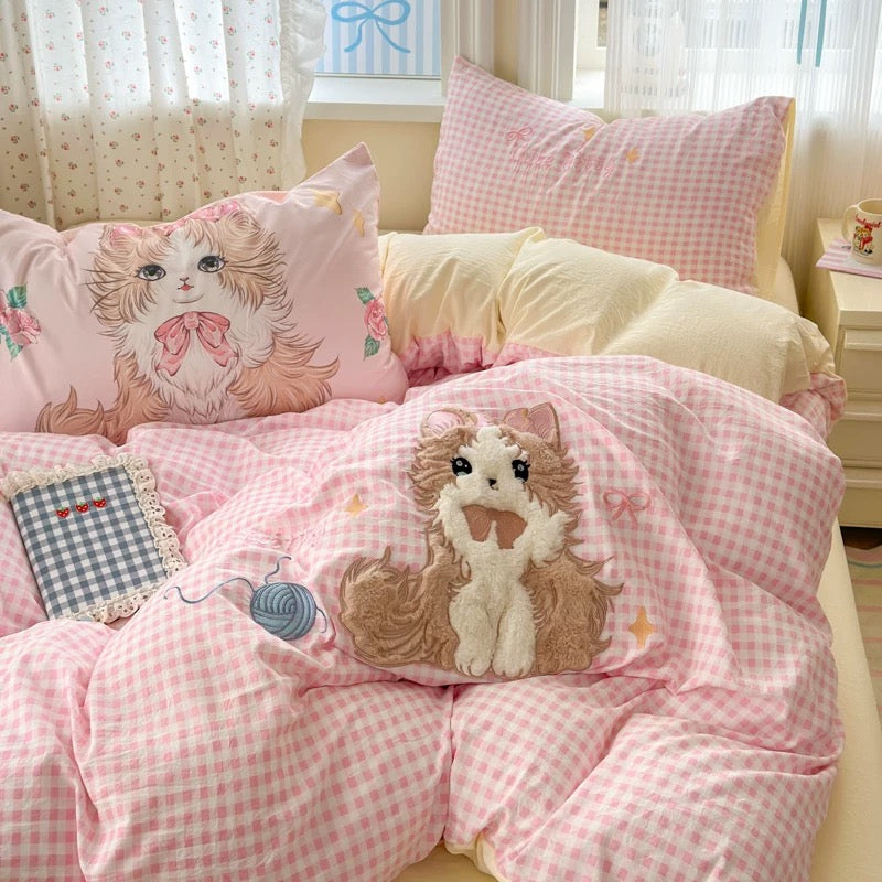 Aesthetic kitty bedding set in pink gingham, perfect for coquette and kawaii bedrooms.