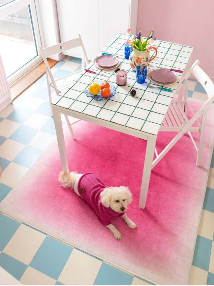 Retro pink gradient rug for home