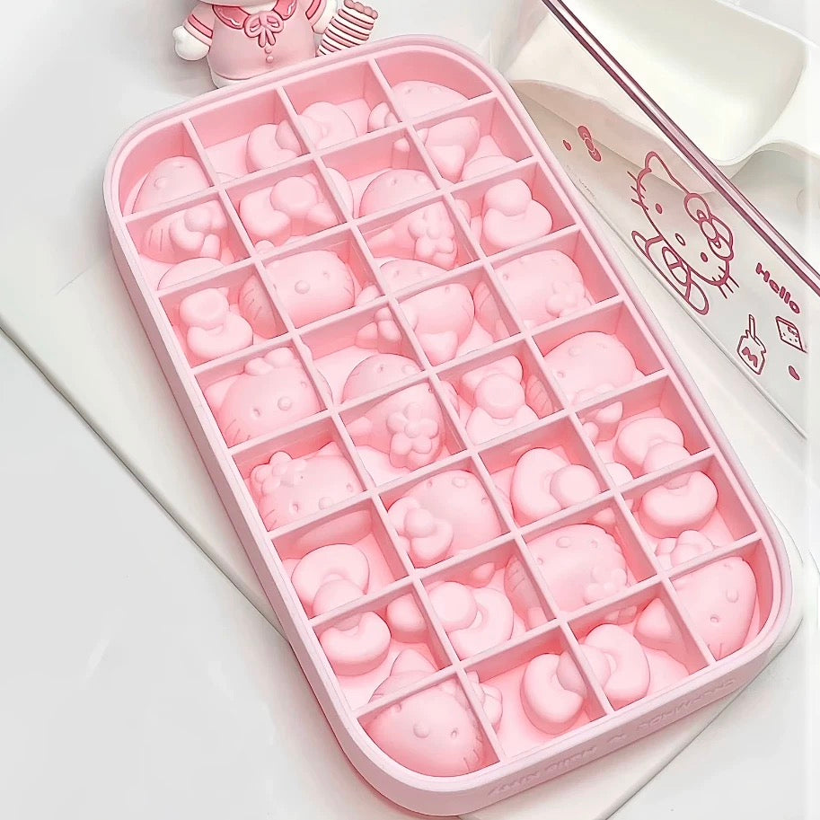 Cute kitchen decor – Hello Kitty pink silicone ice mold