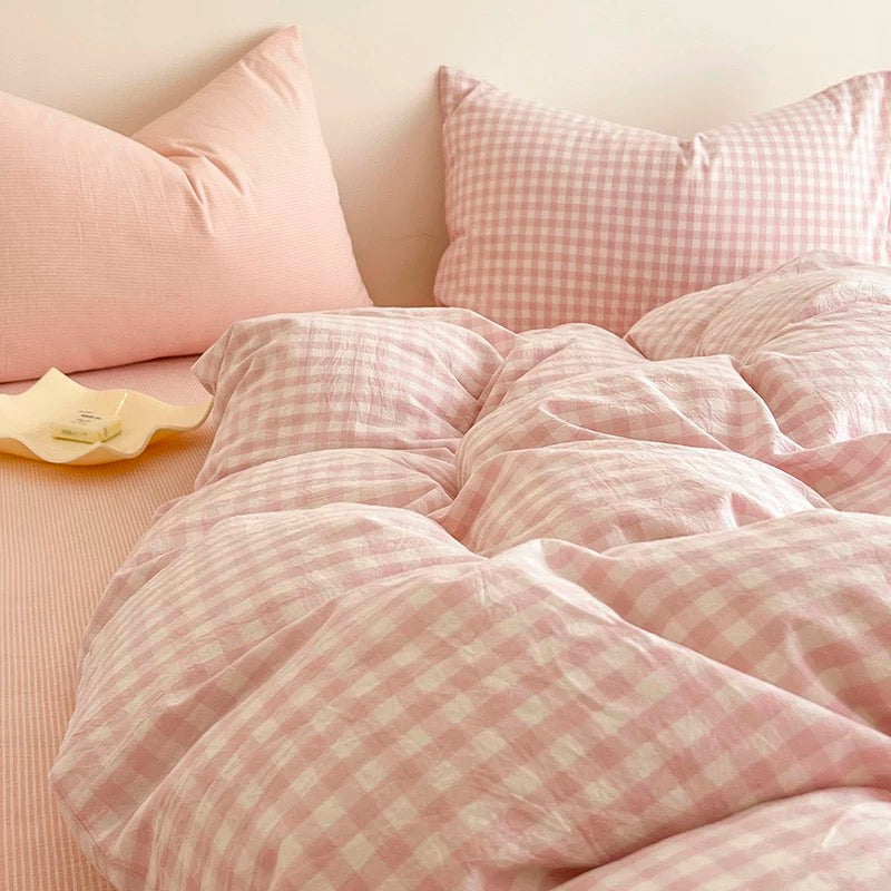 Cute coquette plaid pink bedding set for cozy bedroom decor