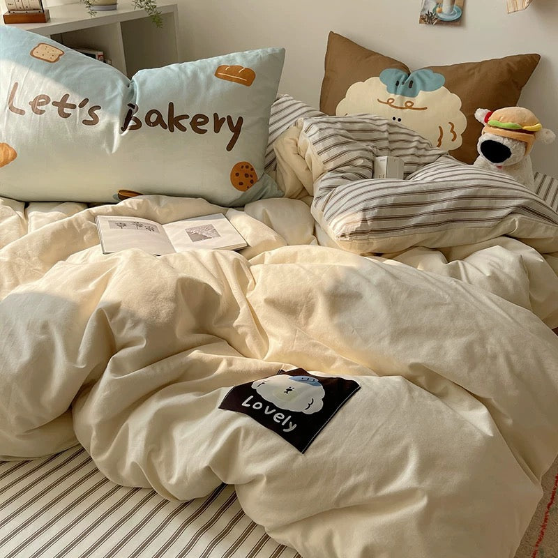 Plush cotton comforter with stripes and dog print – aesthetic decor