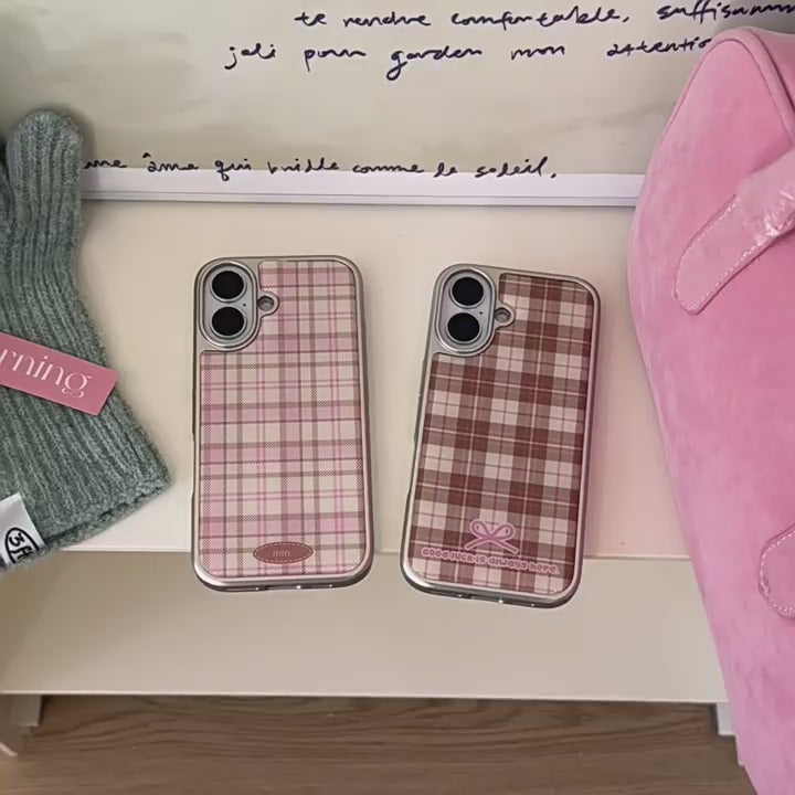 Add a dose of vintage charm and soft girl elegance to your everyday tech with our Korean Retro Plaid iPhone Case. 