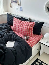 Red Tartan Plaid & Black Bedding Set