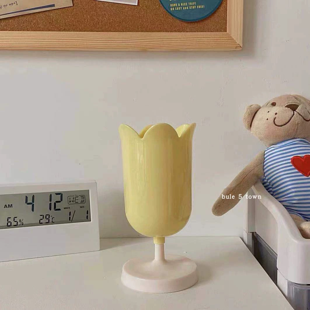Creative tulip pen holder for home and school use