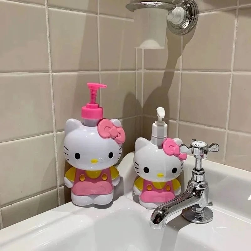 Sanrio Hello Kitty Hand Sanitizer Dispenser – Cute Refillable Bottle