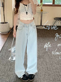 Soft girl jeans high-waisted vintage denim style