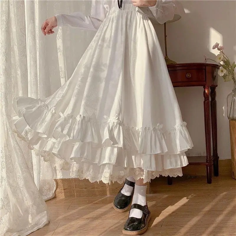 Lolita skirt with double layers in black and white