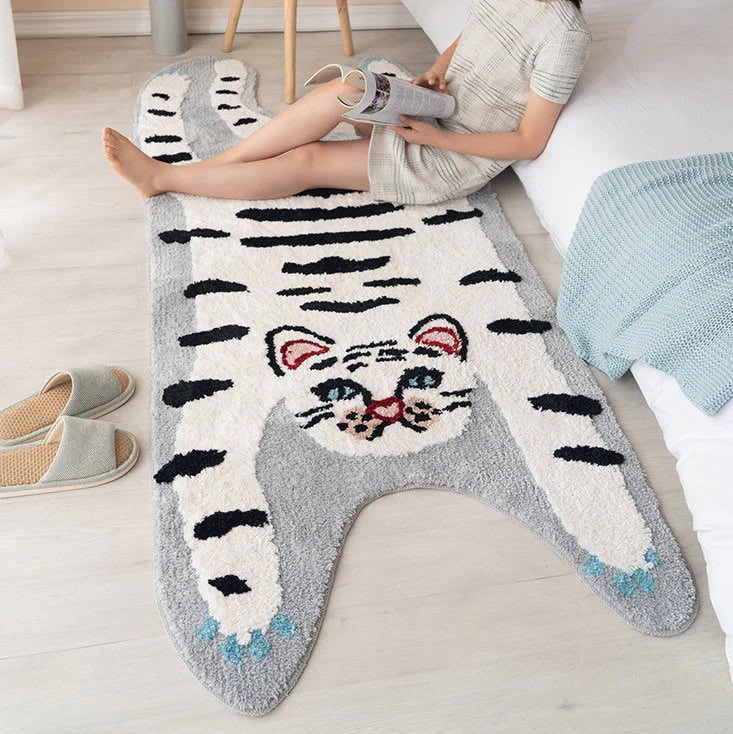 Velvet soft tiger rug for stylish bath decor