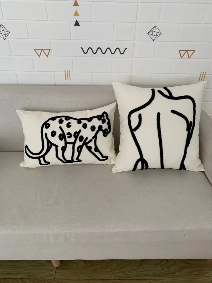 Canvas Cushion with Tiger Print for Outdoor Use