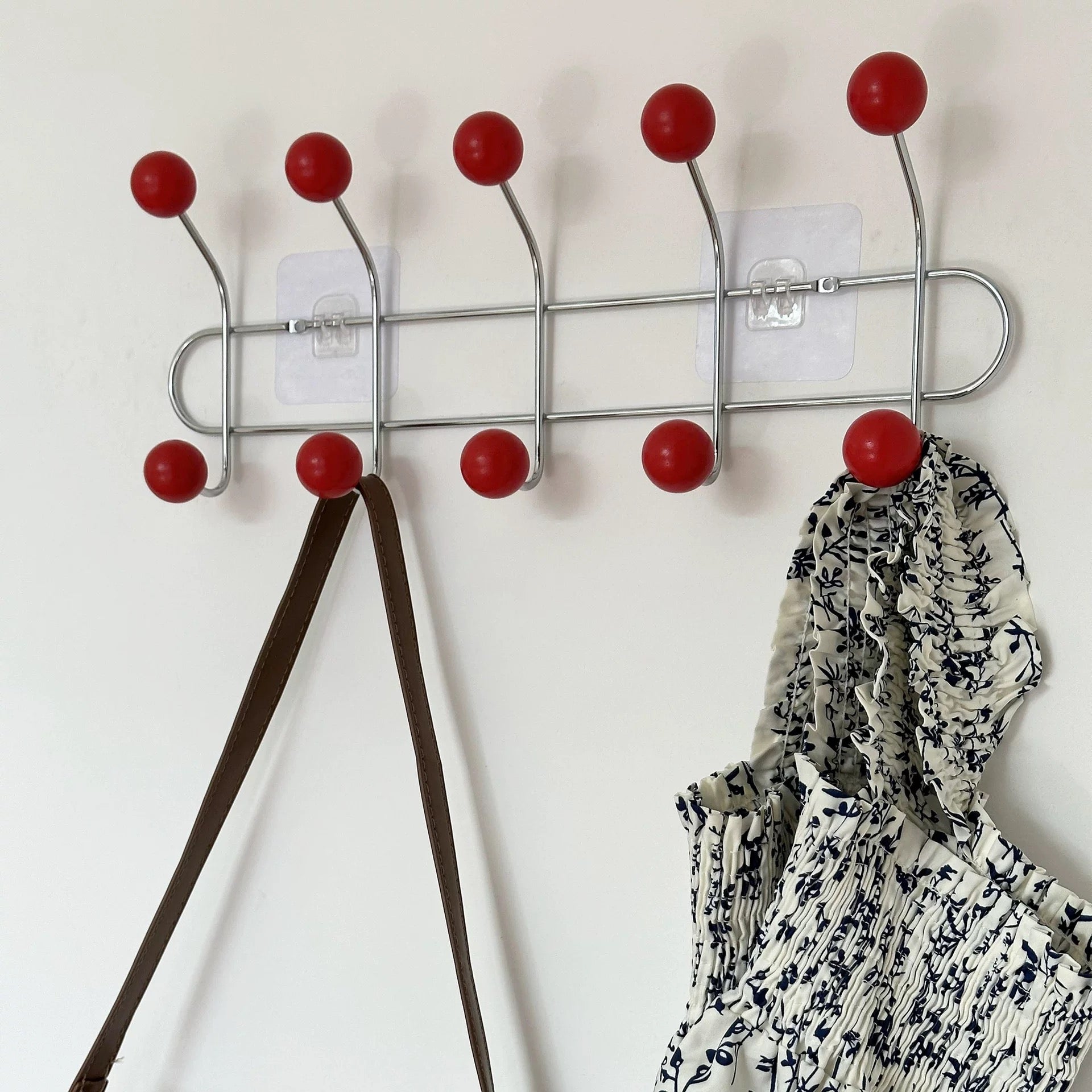 Retro wall hanger in pink for bedroom, entryway, and closet