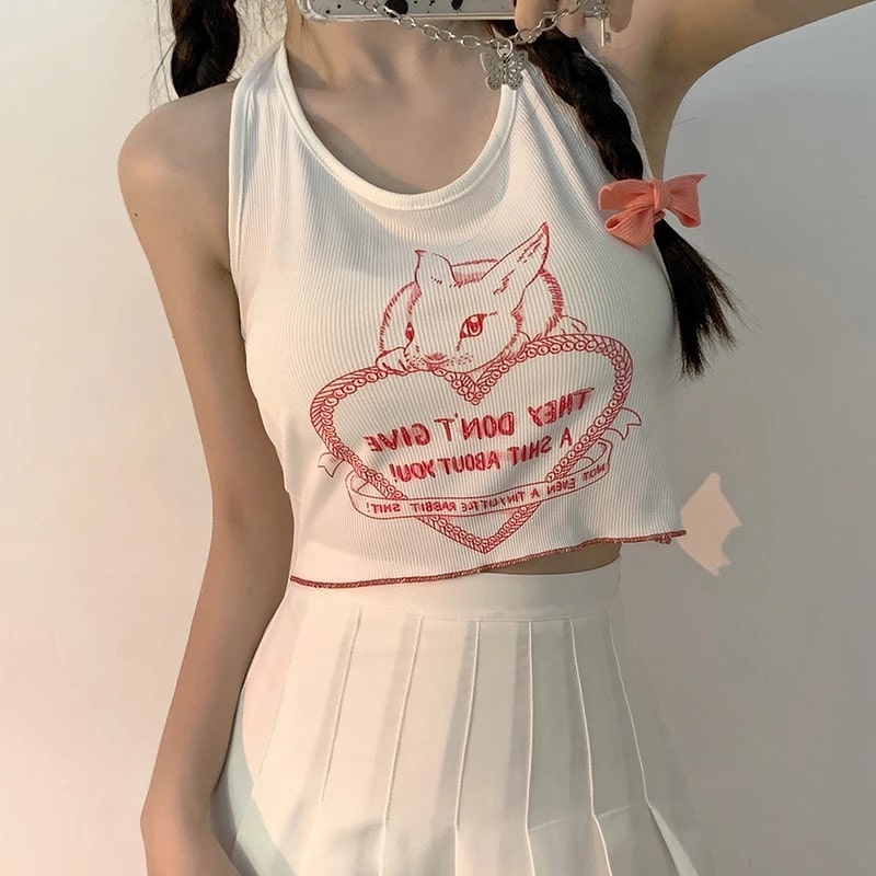 Korean Y2K crop top with heart print and bandage detail. Stylish summer halter tank for women’s retro-inspired streetwear.